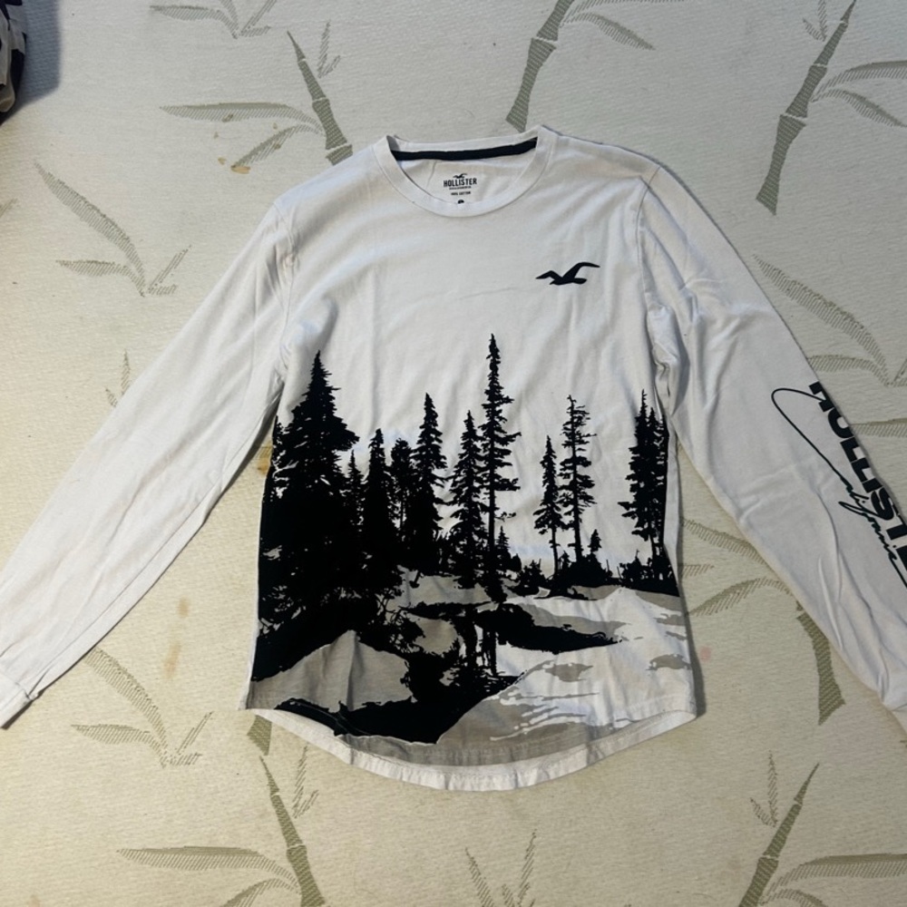 Hollister White and Black Long Sleeve Tee with Nature Graphic